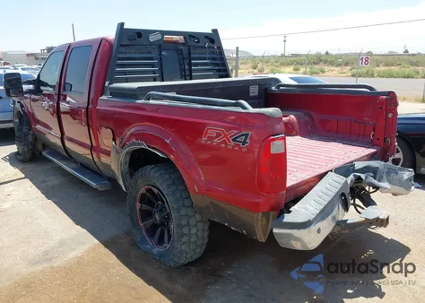 2015 Ford F250 Super Duty z USA, uszkodzony, nr VIN 1FT7W2B67FEC70252